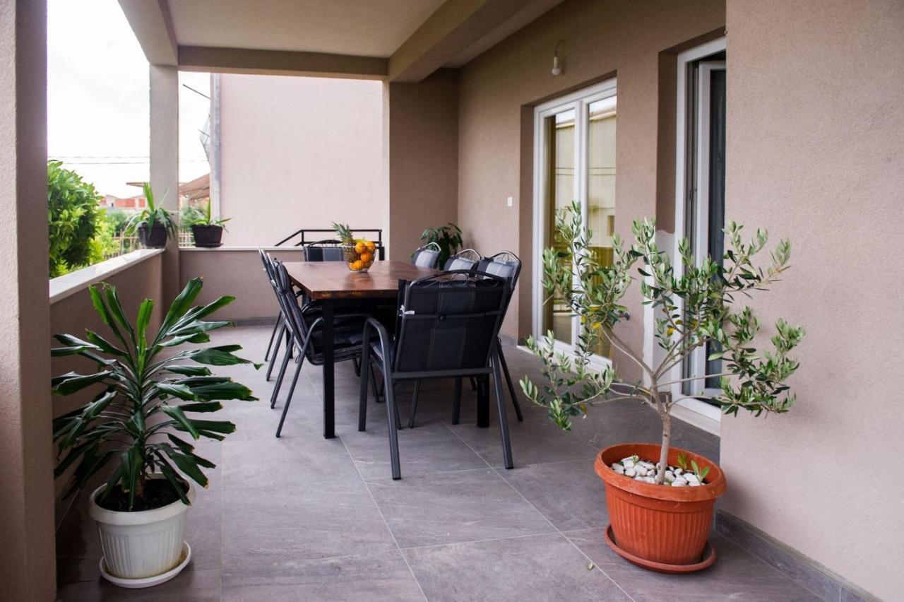 Apartment Lux Elba Kaštela Εξωτερικό φωτογραφία