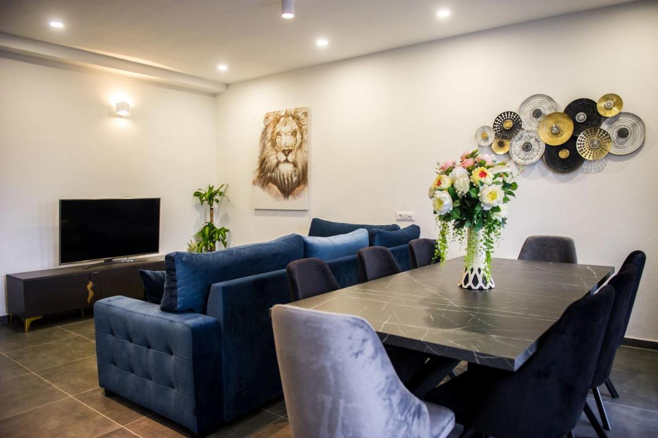 Apartment Lux Elba Kaštela Εξωτερικό φωτογραφία