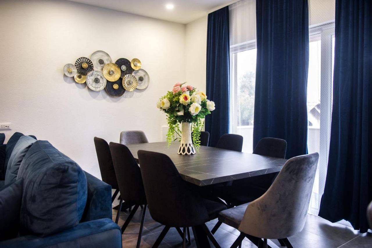 Apartment Lux Elba Kaštela Εξωτερικό φωτογραφία