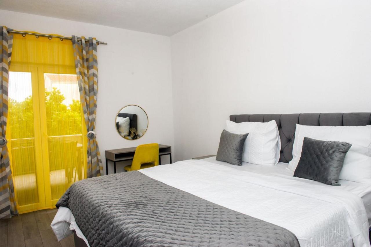 Apartment Lux Elba Kaštela Εξωτερικό φωτογραφία