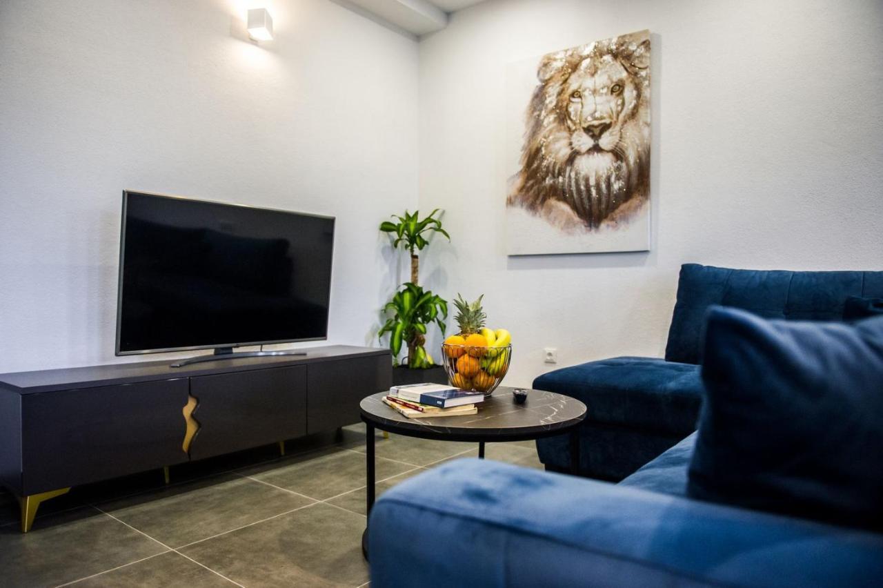 Apartment Lux Elba Kaštela Εξωτερικό φωτογραφία