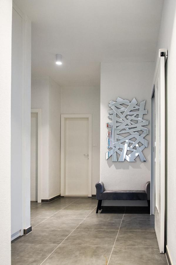 Apartment Lux Elba Kaštela Εξωτερικό φωτογραφία